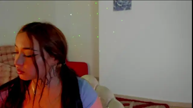 SofiaBermudez online show from December 17, 2:27 am