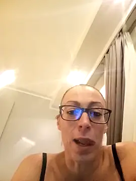 Astrid3 online show from October 20, 4:40 pm