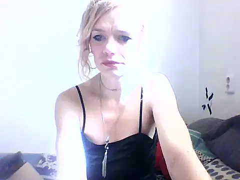 Snapshot of Czech_slut_whore-wife chatting on September 21, 10:31 am Czech slut whore-wife online show from September 21, 10:31 am