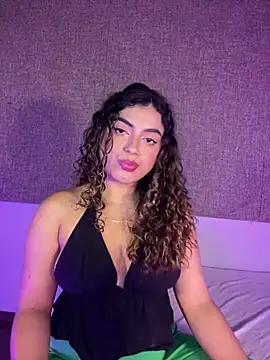 Snapshot of Salomeferreira_ chatting on September 19, 4:44 pm Salomeferreira online show from September 19, 4:44 pm