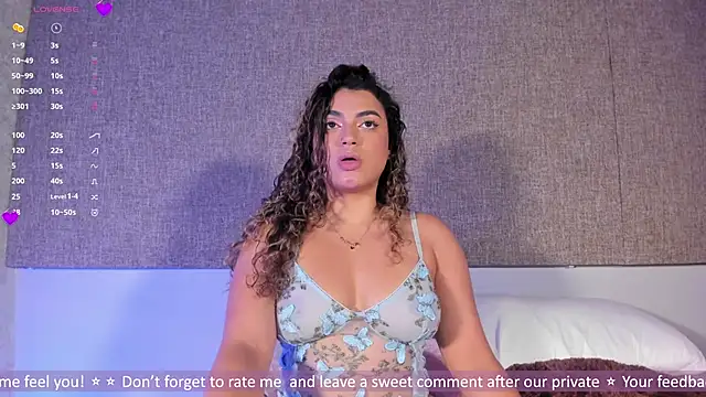 Snapshot of Salomeferreira_ chatting on October 18, 5:04 pm Salomeferreira online show from October 18, 5:04 pm