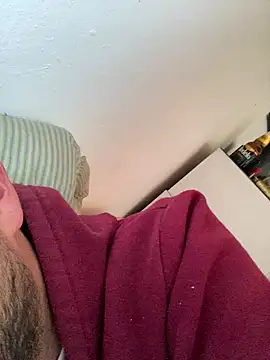 Snapshot of aalvaro98 chatting on March 3, 5:20 pm aalvaro98 online show from March 3, 5:20 pm