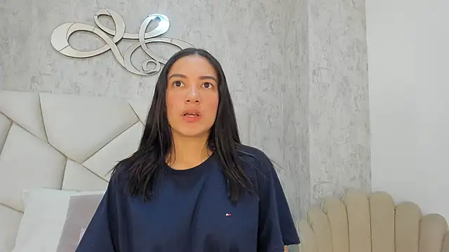 Skylerwhite02 online show from November 9, 8:02 pm