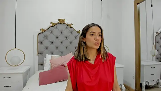 Skylerwhite02 online show from April 8, 3:30 am