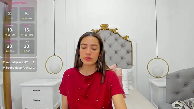 Skylerwhite02 online show from April 13, 3:43 am