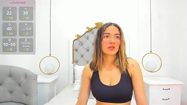 Skylerwhite02 online show from March 16, 3:25 am