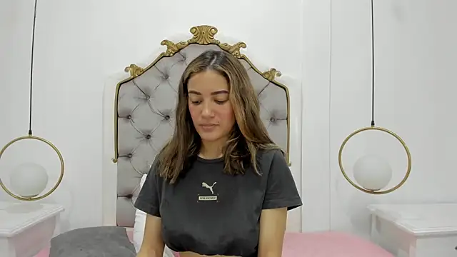 Skylerwhite02 online show from July 5, 4:19 am