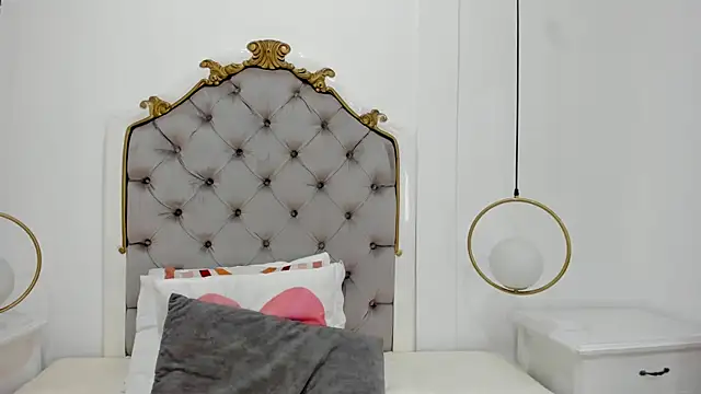Skylerwhite02 online show from July 9, 3:51 am