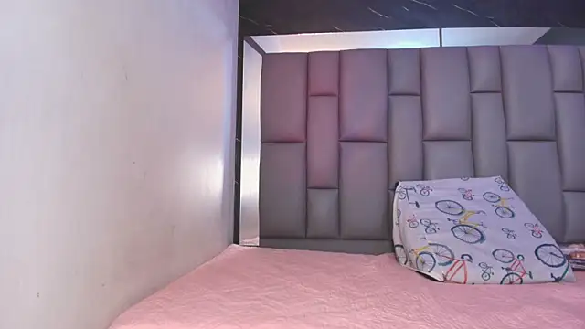 kissme luna online show from November 18, 7:17 pm