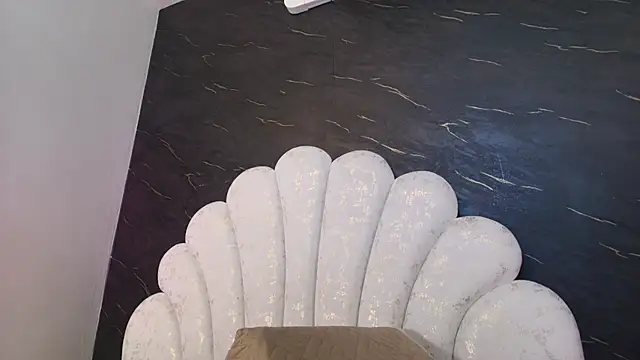 kissme luna online show from April 15, 7:07 pm