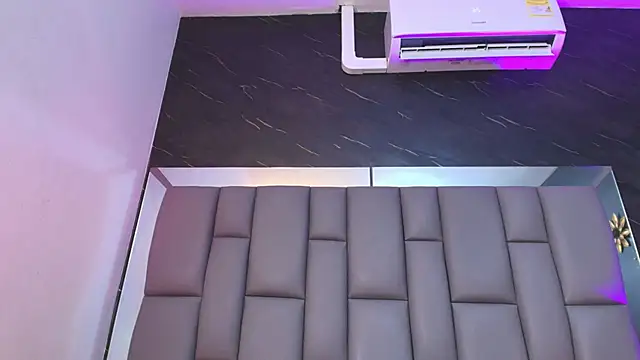 kissme luna online show from November 28, 7:03 pm