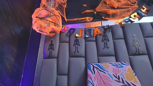 kissme luna online show from October 29, 7:13 pm