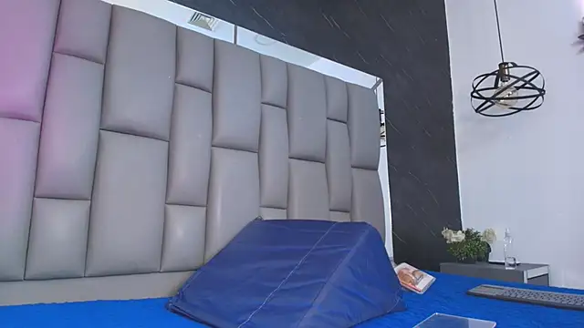 Snapshot of kissme_luna chatting on January 14, 6:55 pm kissme luna online show from January 14, 6:55 pm