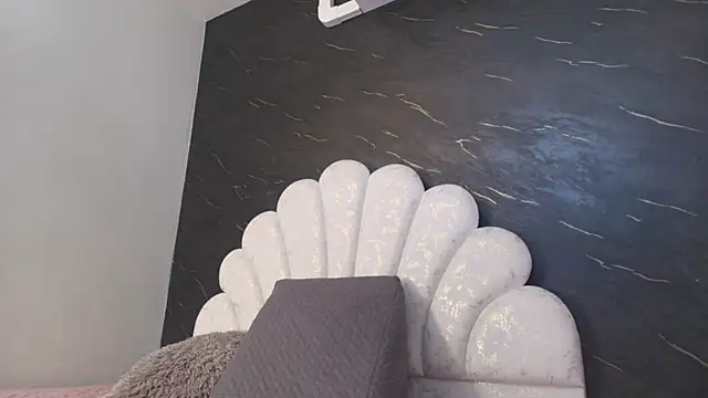 kissme luna online show from March 14, 7:09 pm