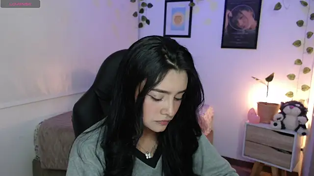 MarilynWhite  online show from September 25, 2:28 am