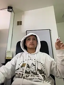 MarilynWhite  online show from October 22, 8:14 am