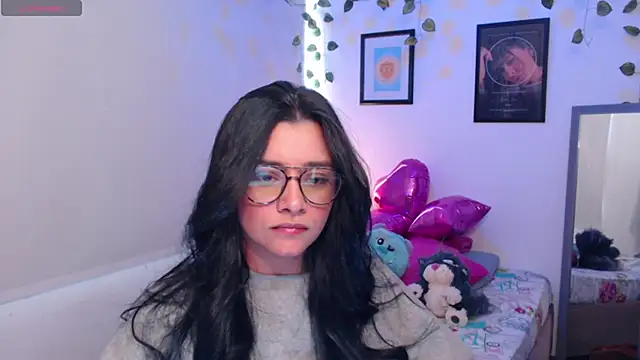 MarilynWhite  online show from October 10, 6:31 pm