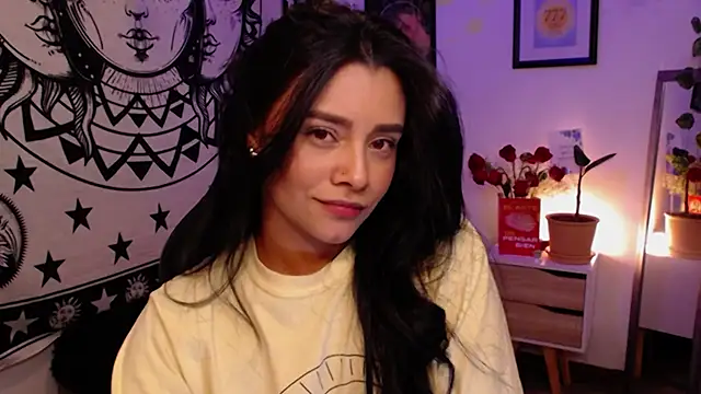 MarilynWhite  online show from November 7, 1:54 am