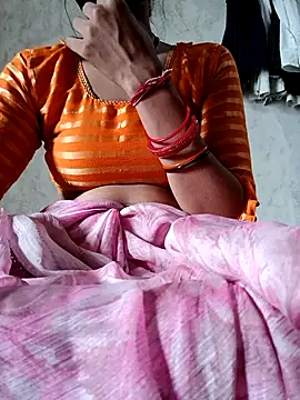 Snapshot of Aasha_devi05 chatting on September 11, 8:14 am Aasha devi05 online show from September 11, 8:14 am