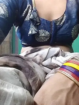Snapshot of Aasha_devi05 chatting on October 10, 5:03 pm Aasha devi05 online show from October 10, 5:03 pm