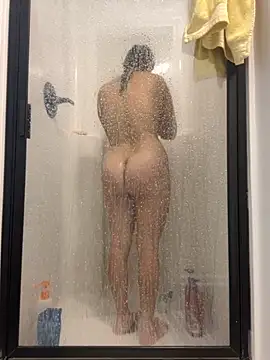 Snapshot of Gringo_XXX_Latina chatting on November 5, 4:43 pm Gringo XXX Latina online show from November 5, 4:43 pm