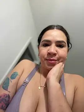 Gringo XXX Latina online show from April 13, 3:21 am