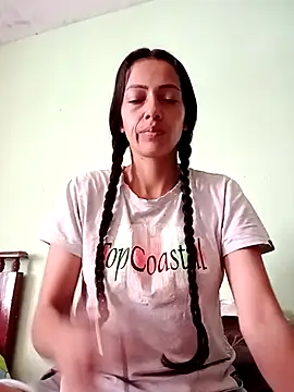 Mariam Lopez   online show from April 22, 6:25 pm