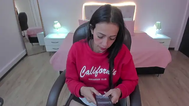 Mariam Lopez   online show from February 27, 3:40 am