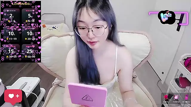 baby-yaya20 online show from December 19, 11:45 am