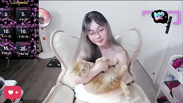 baby-yaya20 online show from March 12, 5:28 pm