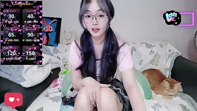 baby-yaya20 online show from October 28, 6:07 pm