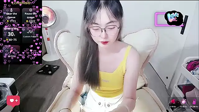 baby-yaya20 online show from March 14, 11:05 am