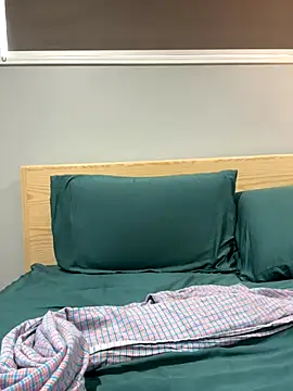 ice717 online show from October 21, 10:20 pm