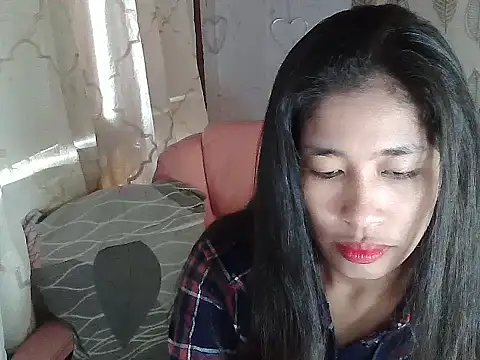 Snapshot of Sweet_Asian25 chatting on September 12, 12:11 am Sweet Asian25 online show from September 12, 12:11 am