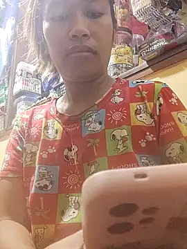 Snapshot of Sweet_Asian25 chatting on June 16, 9:15 pm Sweet Asian25 online show from June 16, 9:15 pm