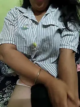Snapshot of Monika_9Gupta070 chatting on September 26, 5:42 pm Monika 9Gupta070 online show from September 26, 5:42 pm