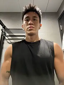 gooodboiii online show from April 23, 2:30 pm