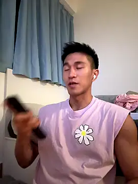 Snapshot of gooodboiii chatting on October 5, 4:31 pm gooodboiii online show from October 5, 4:31 pm