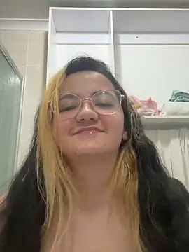Snapshot of Sofia_dolly2569 chatting on September 13, 12:10 am Sofia dolly2569 online show from September 13, 12:10 am