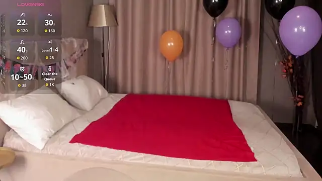 Snapshot of Tammy__Owens chatting on October 31, 12:07 am Tammy Owens online show from October 31, 12:07 am