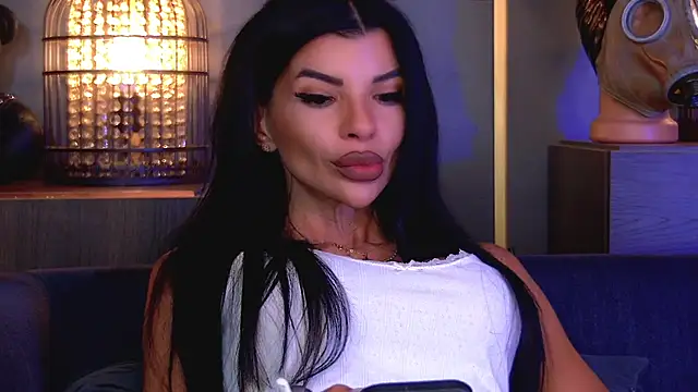 Snapshot of EleniaDevons chatting on June 29, 10:26 am EleniaDevons online show from June 29, 10:26 am