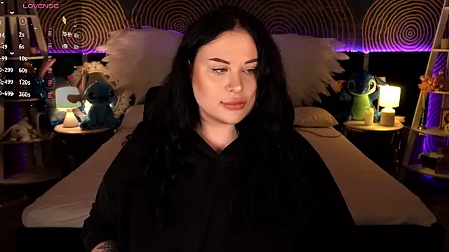 Snapshot of SerahMirabeli chatting on November 20, 7:47 pm SerahMirabeli online show from November 20, 7:47 pm