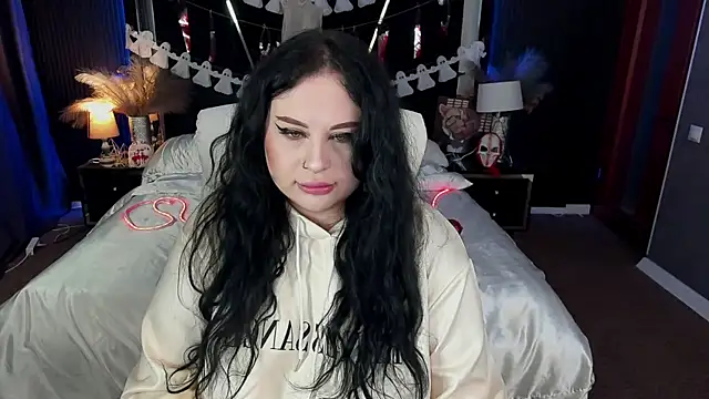 Snapshot of SerahMirabeli chatting on October 29, 8:08 pm SerahMirabeli online show from October 29, 8:08 pm