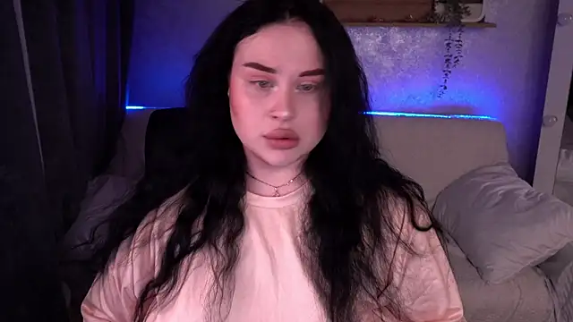 Snapshot of SerahMirabeli chatting on November 5, 2:09 pm SerahMirabeli online show from November 5, 2:09 pm