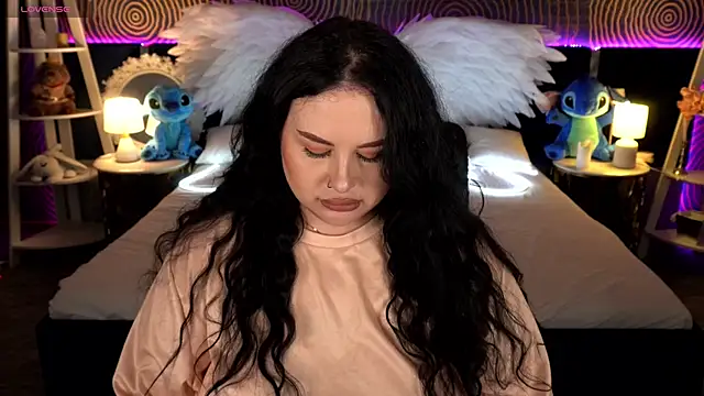 Snapshot of SerahMirabeli chatting on November 6, 7:40 pm SerahMirabeli online show from November 6, 7:40 pm