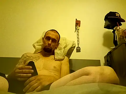Snapshot of Nocturnal_Eros chatting on September 14, 6:47 am Nocturnal Eros online show from September 14, 6:47 am