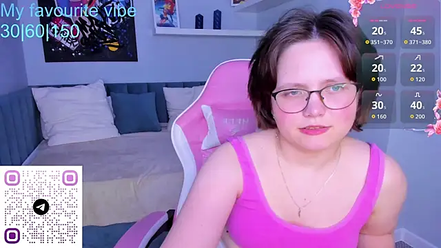 Mila  Cutee online show from October 19, 1:36 pm