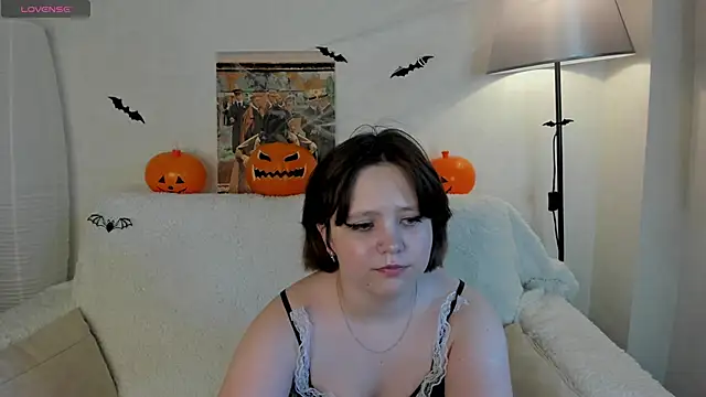 Mila  Cutee online show from October 26, 9:20 am