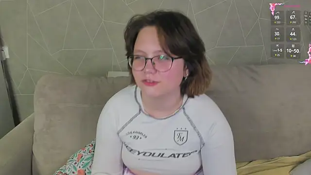 Mila  Cutee online show from November 11, 8:53 am