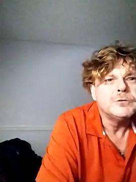 WiltedYeller online show from April 2, 3:35 am